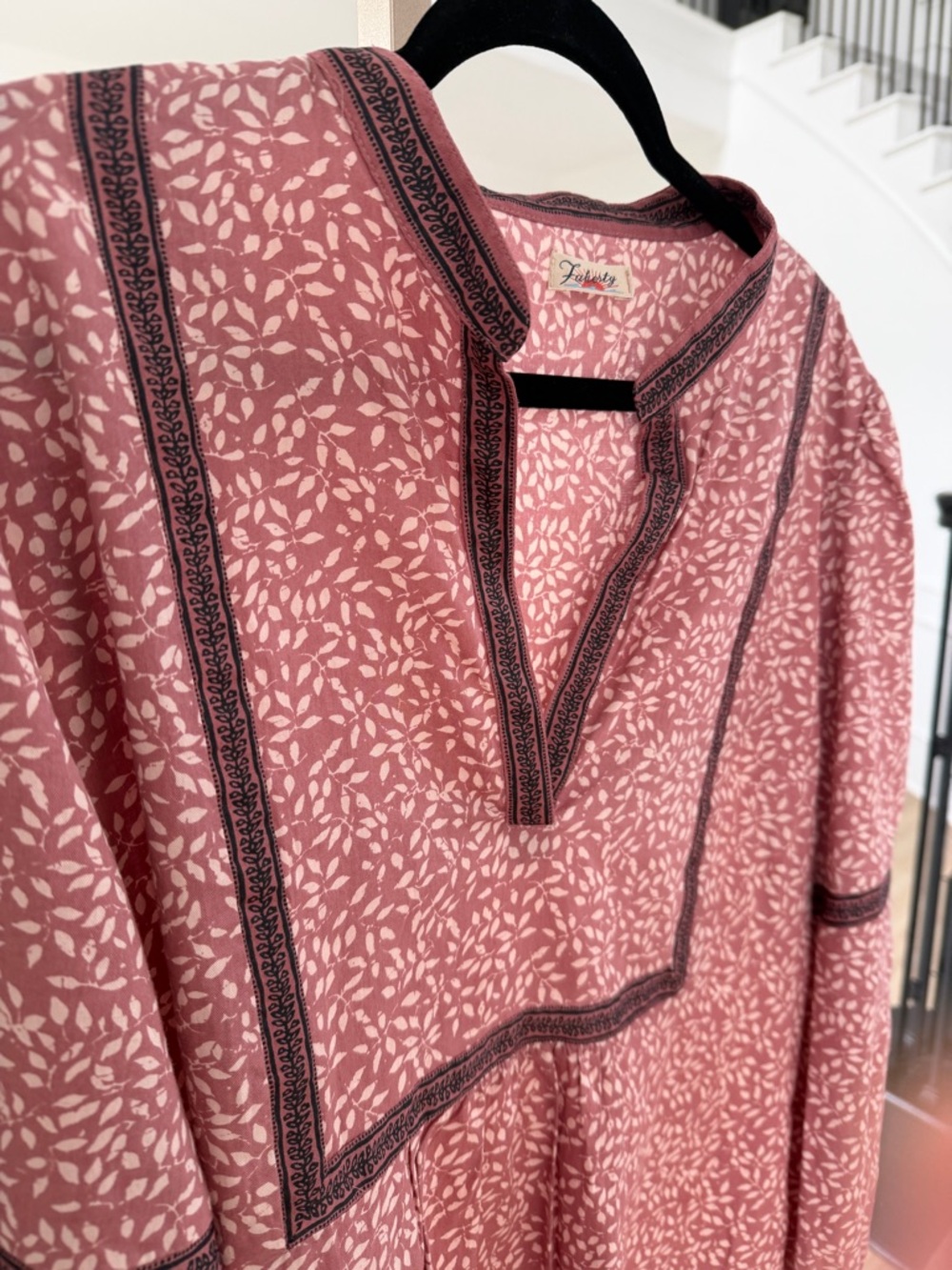 Faherty Aurora Leaf Print Peasant Top – Size M – 100% Organic Cotton - Picture 7 of 10